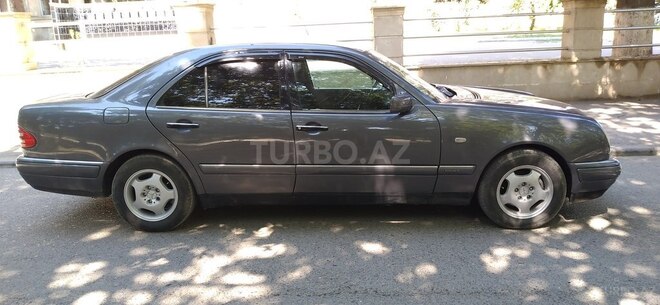 Mercedes E 230 1996, 320,000 km - 2.3 l - Gəncə