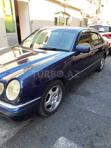 Mercedes E 280 1996, 310,000 km - 2.8 l - Bakı