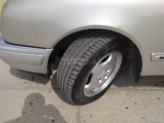 Mercedes E 240 1998, 230,412 km - 2.4 l - Sumqayıt
