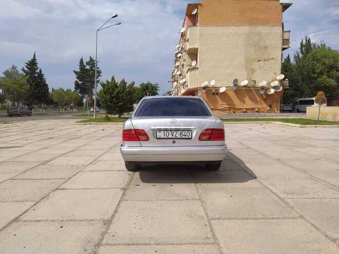 Mercedes E 240 1998, 230,412 km - 2.4 l - Sumqayıt