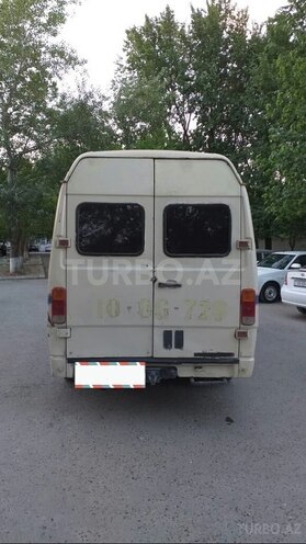 Mercedes 410 D 1988, 356,000 km - 2.3 l - Şirvan