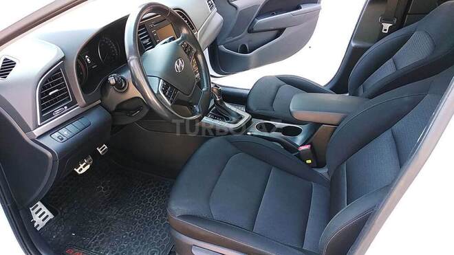 Hyundai Elantra 2018, 81,000 km - 2.0 l - Bakı