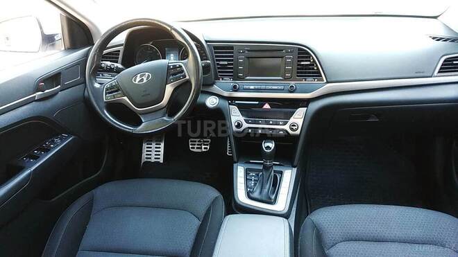 Hyundai Elantra 2018, 81,000 km - 2.0 l - Bakı