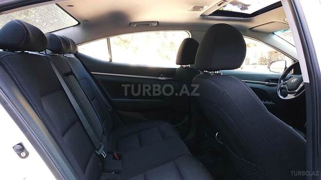 Hyundai Elantra 2018, 81,000 km - 2.0 l - Bakı