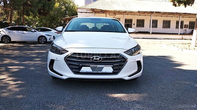 Hyundai Elantra 2018, 81,000 km - 2.0 l - Bakı