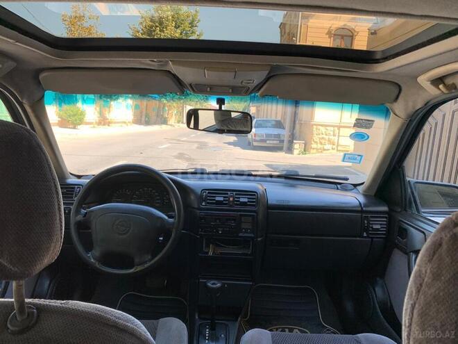 Opel Vectra 1995, 218,000 km - 2.0 l - Bakı
