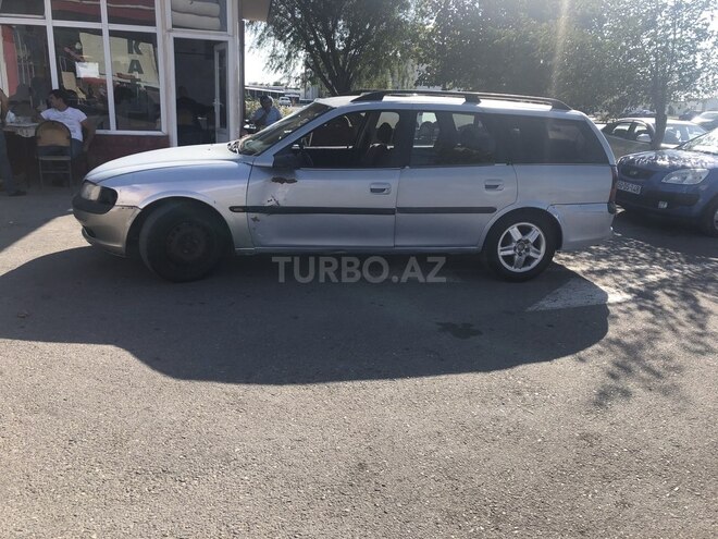 Opel Vectra 1997, 230,000 km - 2.0 l - Sumqayıt