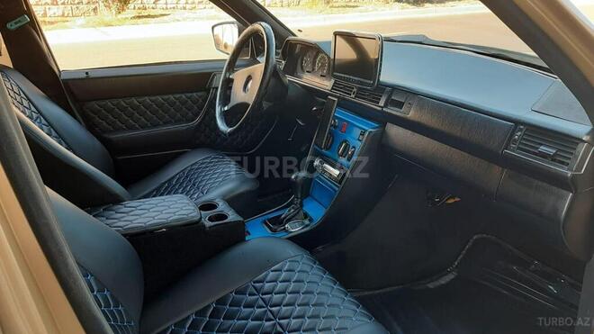 Mercedes E 200 1987, 365,893 km - 2.0 l - Bakı
