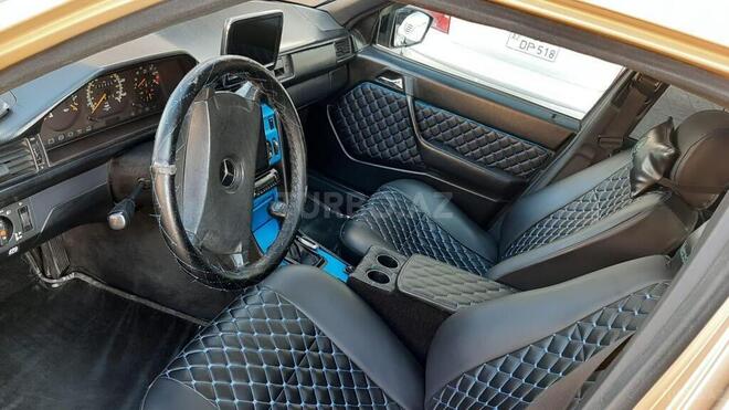 Mercedes E 200 1987, 365,893 km - 2.0 l - Bakı
