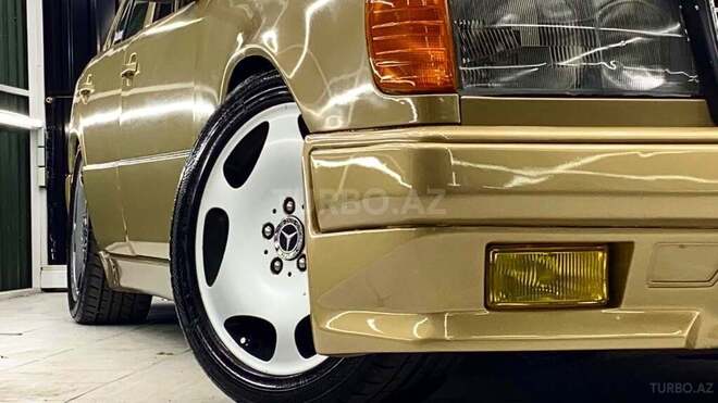 Mercedes E 200 1987, 365,893 km - 2.0 l - Bakı
