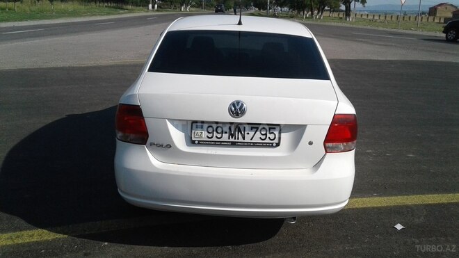 Volkswagen Polo 2012, 251,620 km - 1.6 l - Şəki