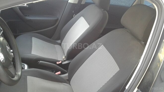 Volkswagen Polo 2012, 251,620 km - 1.6 l - Şəki