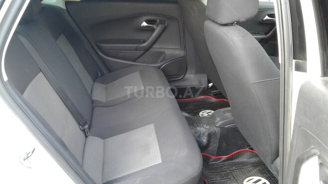 Volkswagen Polo 2012, 251,620 km - 1.6 l - Şəki