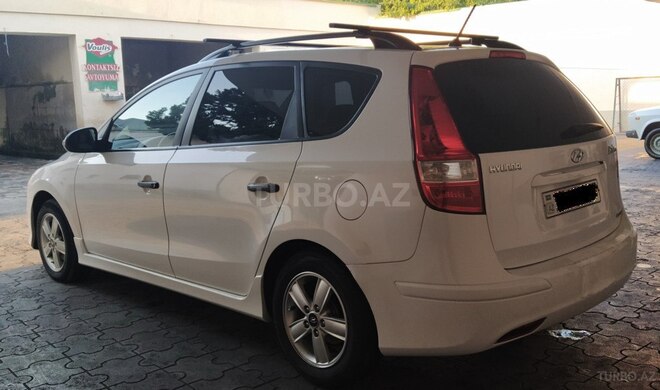 Hyundai i30 2011, 249,000 km - 1.6 l - Şəmkir