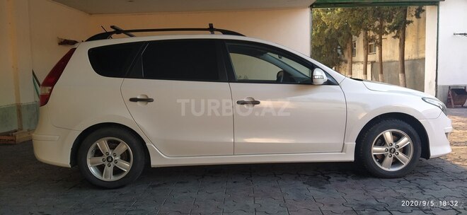 Hyundai i30 2011, 249,000 km - 1.6 l - Şəmkir