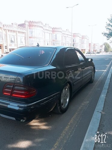 Mercedes E 220 1998, 436,000 km - 2.2 l - Gəncə