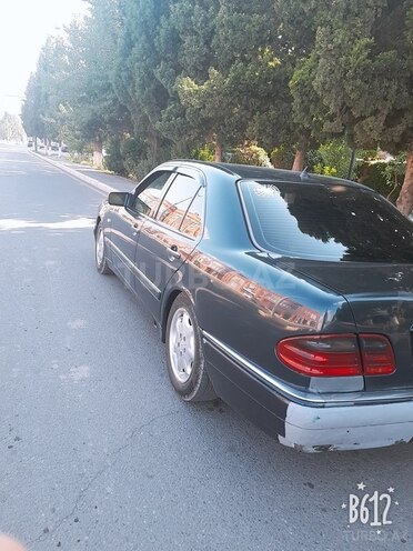 Mercedes E 220 1998, 436,000 km - 2.2 l - Gəncə