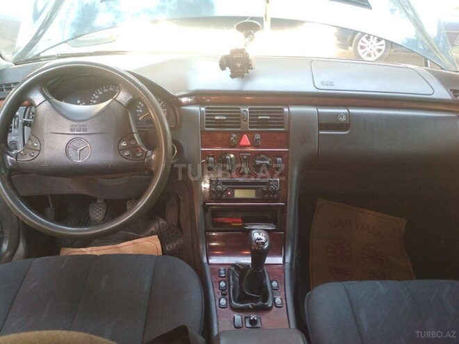 Mercedes E 200 1999, 315,817 km - 2.0 л - Bakı