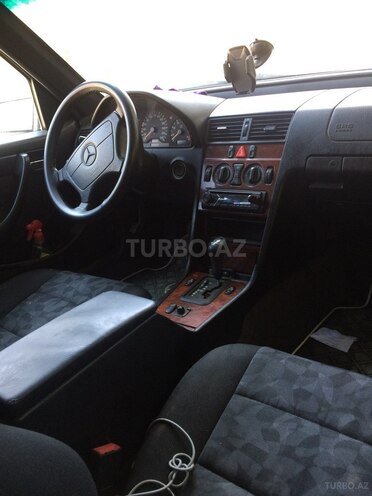 Mercedes C 180 1997, 302,156 km - 1.8 л - Qazax
