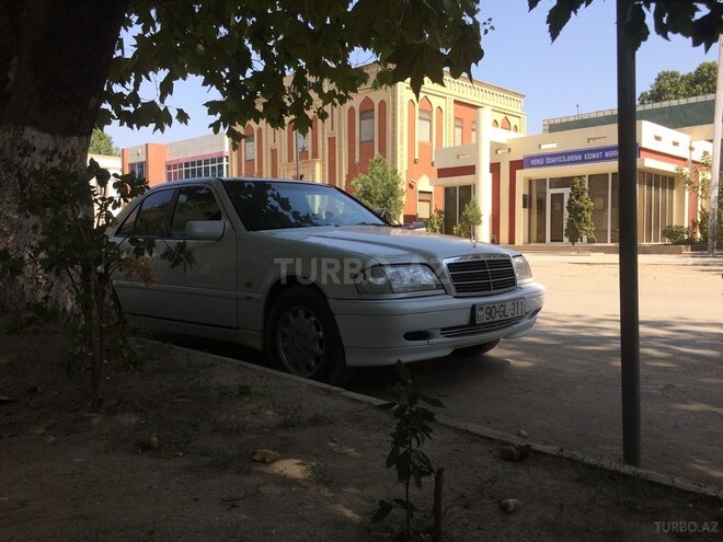 Mercedes C 180 1997, 302,156 km - 1.8 л - Qazax