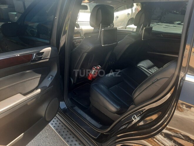 Mercedes GL 550 2011, 170,800 km - 5.5 l - Bakı