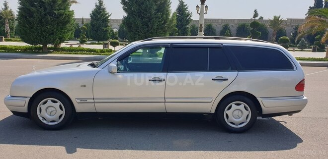 Mercedes E 240 1998, 295,000 km - 2.4 л - Gəncə
