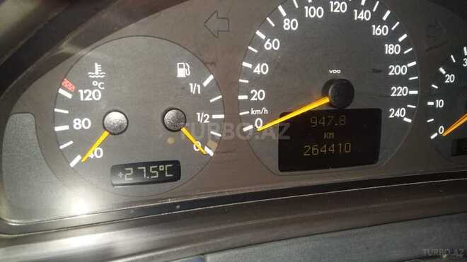Mercedes E 240 2000, 280,000 km - 2.4 l - Gəncə