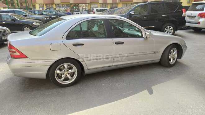 Mercedes C 200 2001, 263,000 km - 2.0 l - Bakı