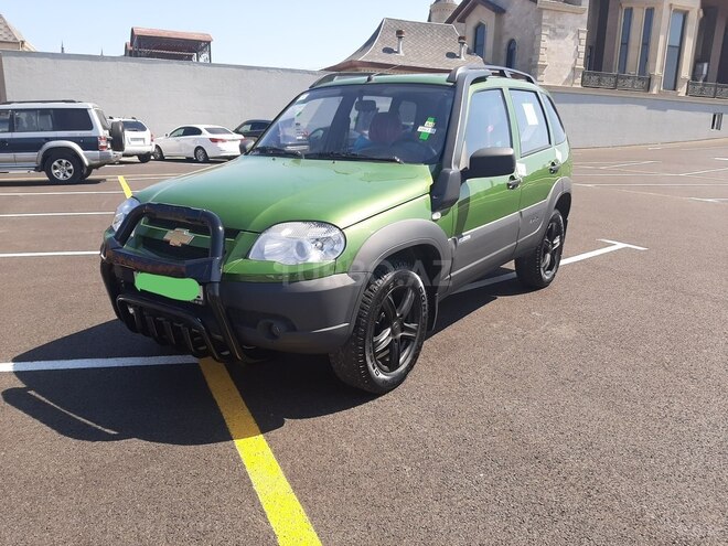 Chevrolet Niva 2017, 10,800 km - 1.7 l - Sumqayıt
