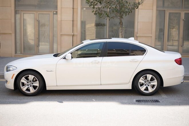 BMW 528 2011, 135,000 km - 2.0 л - Bakı