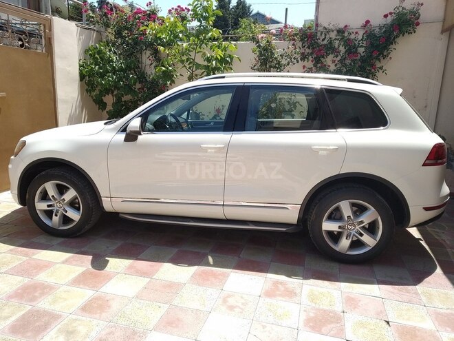 Volkswagen Touareg 2010, 95,640 km - 3.6 л - Bakı