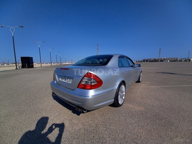 Mercedes E 240 2004, 221,000 km - 2.6 l - Bakı
