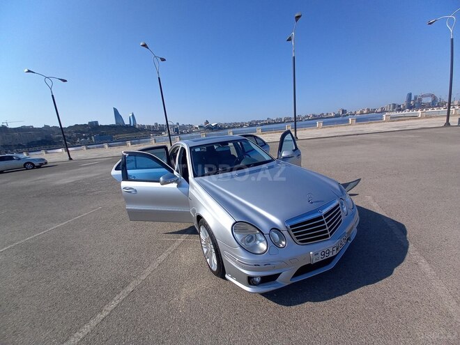 Mercedes E 240 2004, 221,000 km - 2.6 l - Bakı