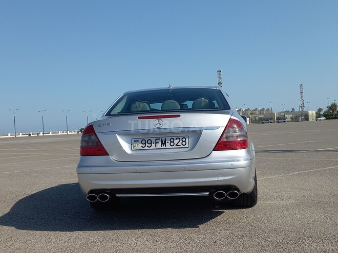 Mercedes E 240 2004, 221,000 km - 2.6 l - Bakı
