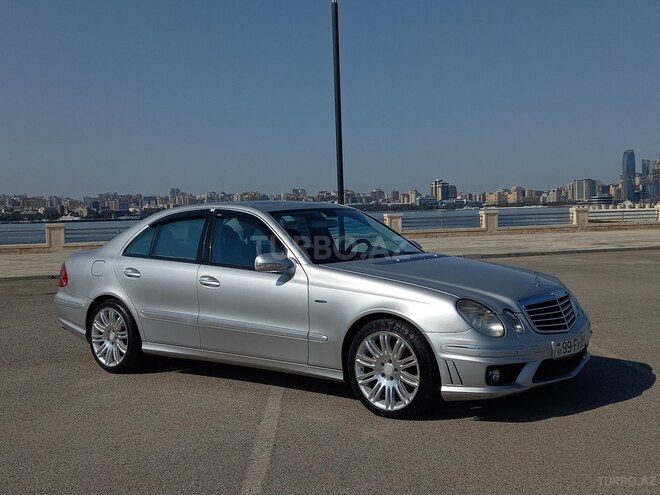 Mercedes E 240 2004, 221,000 km - 2.6 l - Bakı