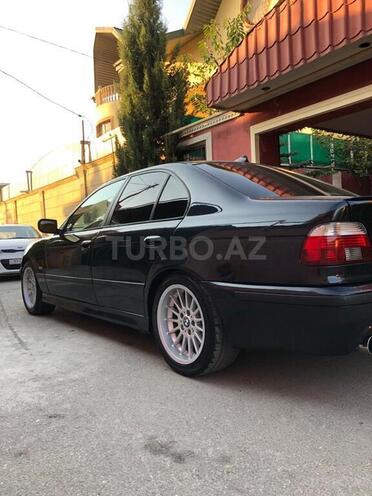 BMW 528 1998, 296,000 km - 2.8 l - Bakı