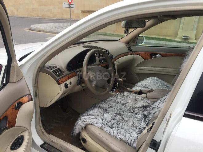 Mercedes E 240 2003, 323,000 km - 2.4 l - Bakı