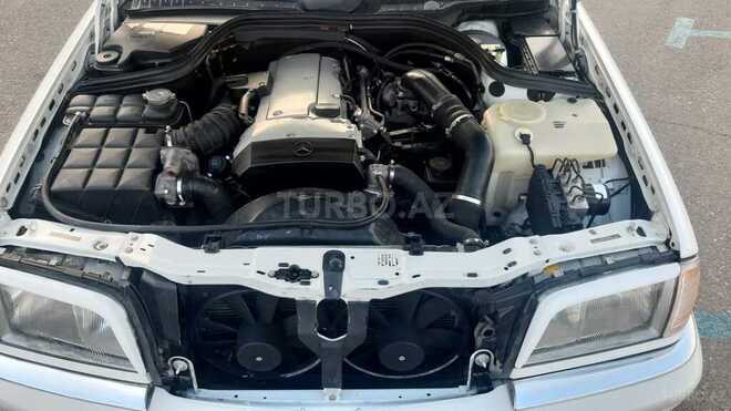 Mercedes C 230 1999, 256,662 km - 2.3 l - Bakı
