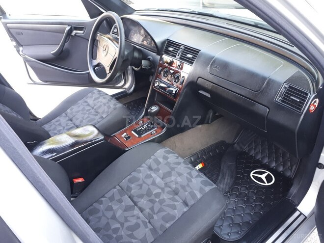 Mercedes C 180 1998, 390,000 km - 1.8 l - Şəki