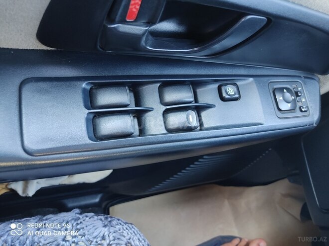 Mitsubishi Pajero io 2002, 167,000 km - 2.0 l - Bakı