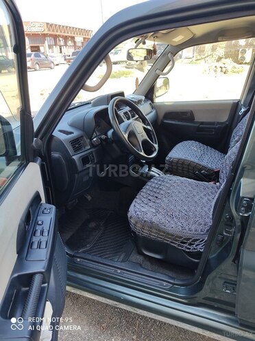 Mitsubishi Pajero io 2002, 167,000 km - 2.0 l - Bakı