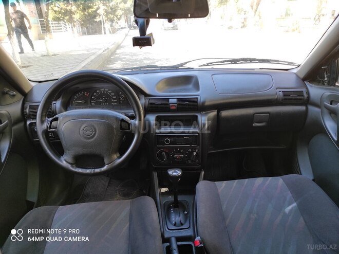 Opel Astra 1996, 212,121 km - 1.6 л - Sumqayıt