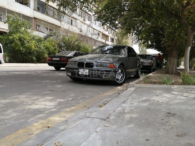 BMW 320 1993, 167,000 km - 2.0 l - Bakı