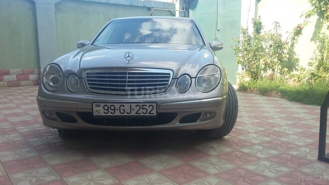 Mercedes E 220 2003, 277,000 km - 2.2 l - Bakı
