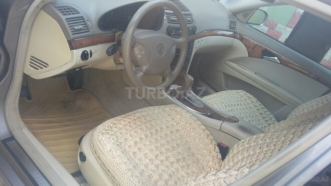 Mercedes E 220 2003, 277,000 km - 2.2 l - Bakı