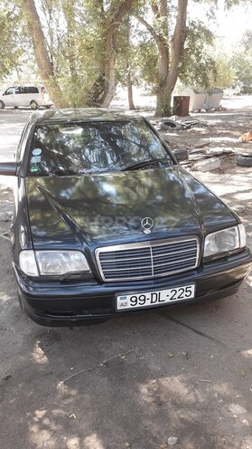 Mercedes C 180 2000, 272,700 km - 1.8 l - Bakı