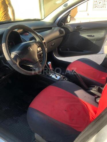 Peugeot 206 2005, 140,000 km - 1.5 л - Bakı