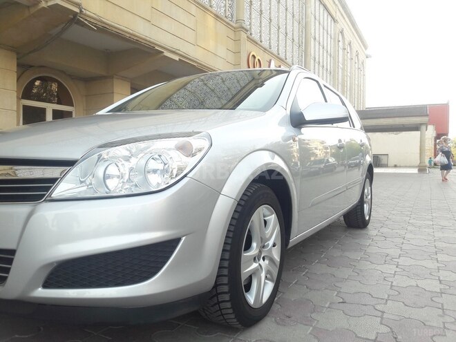 Opel Astra 2008, 182,000 km - 1.4 l - Bakı
