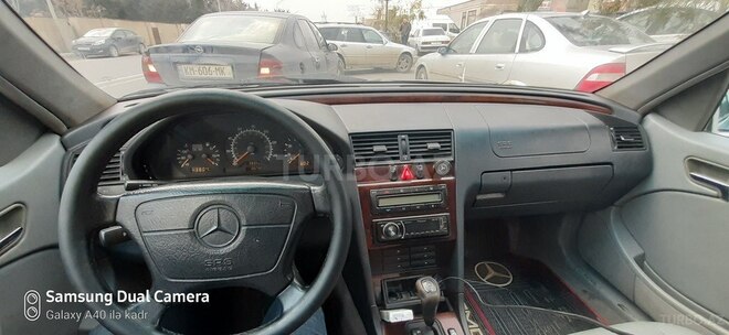 Mercedes C 230 1997, 175,000 km - 2.3 l - Bakı