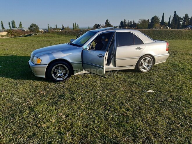 Mercedes C 230 1997, 175,000 km - 2.3 l - Bakı